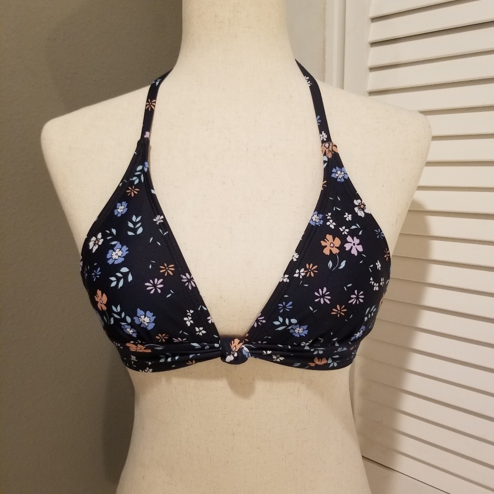 NWT Xhilaration Swim Bikini Top
